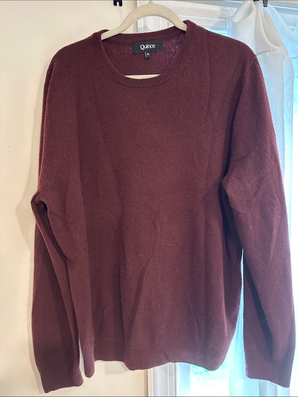 Quince maroon cashmere sweater - Picture 1 of 3
